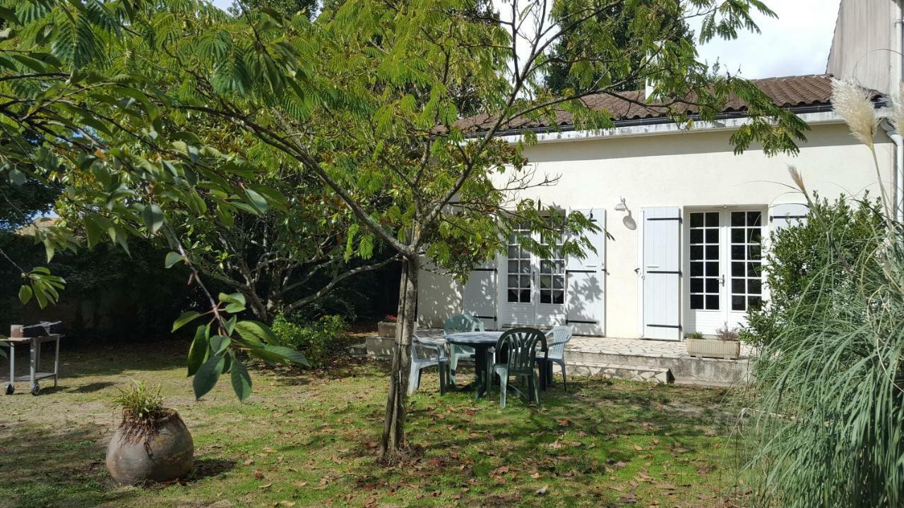 L'Abri D'Emilie Villa Saint-Xandre Kültér fotó